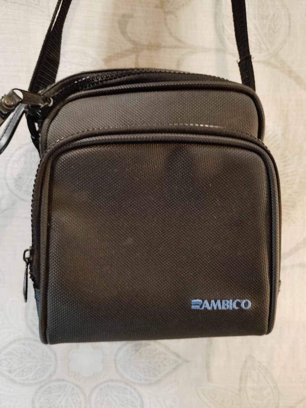 Black Men's Compact Messenger Crossbody/Camera Bag